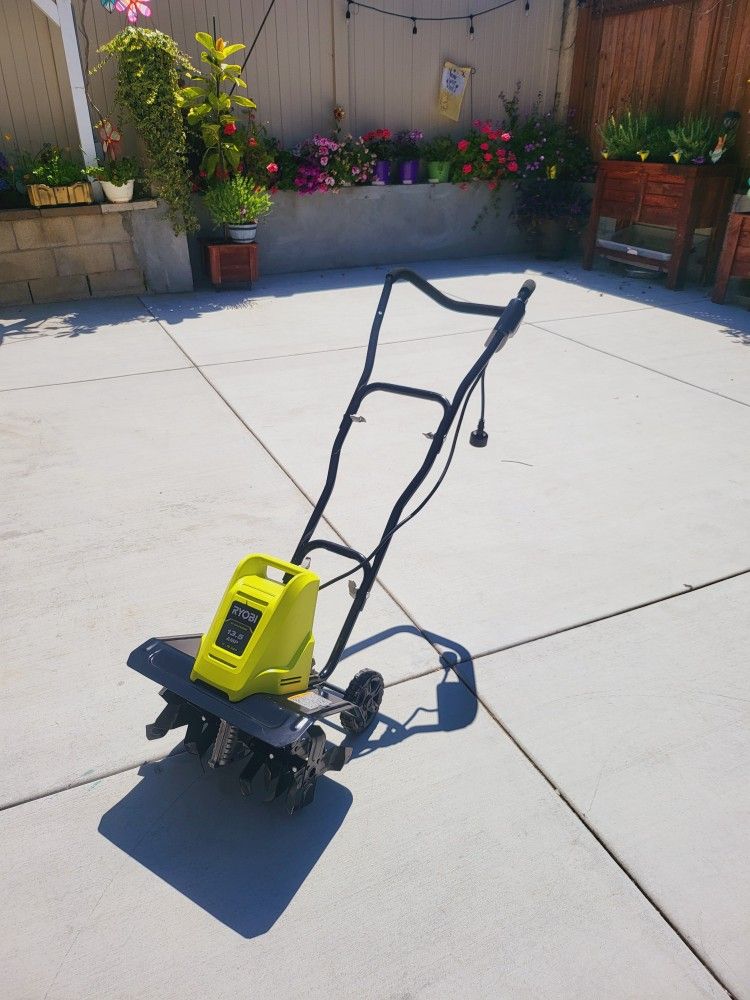 Ryobi 16 in. 13.5 Amp Corded Cultivator