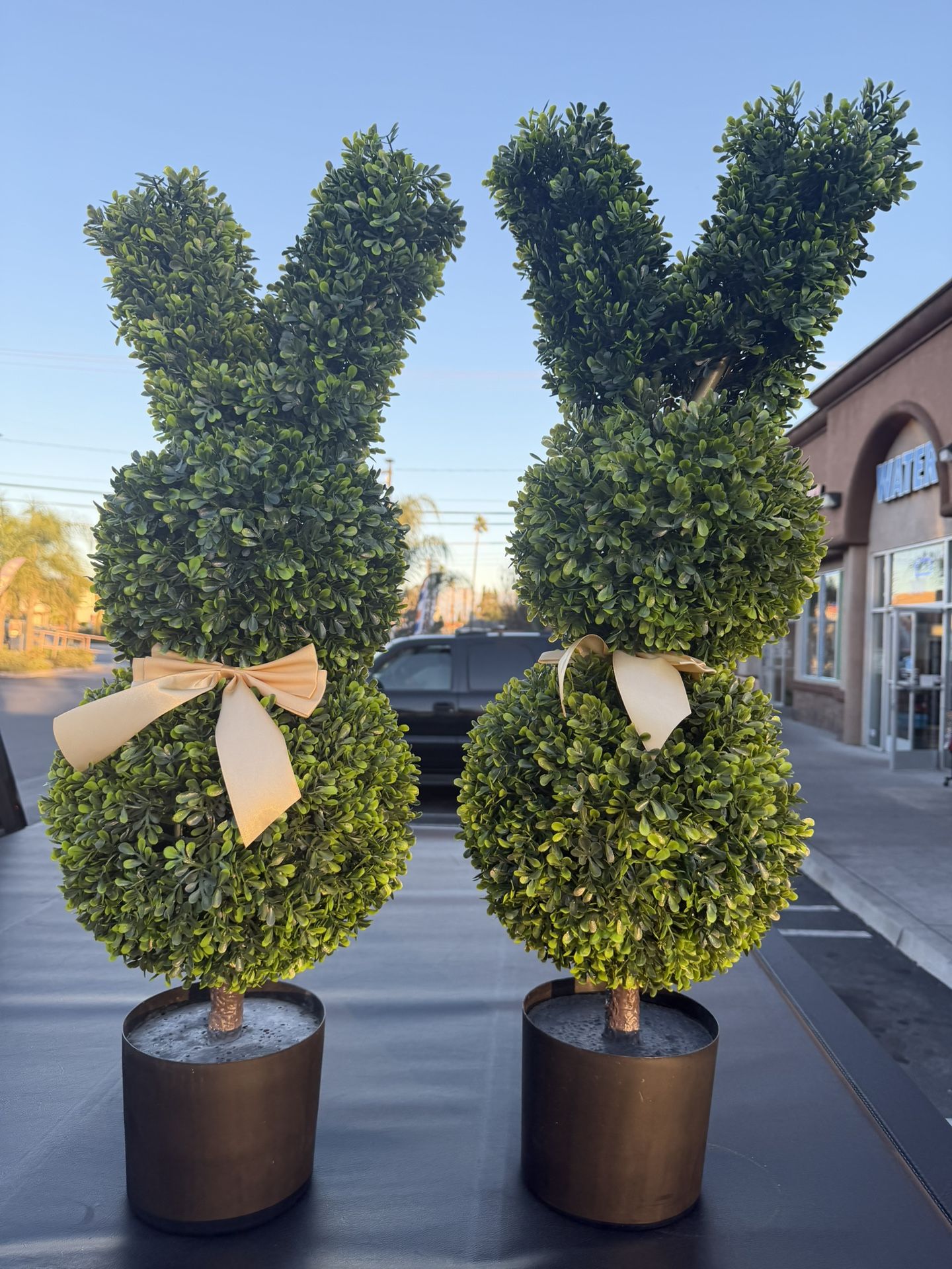 2 Pcs Artificial Bunny Topiary, 3 ft Bunny Shaped Topiary Trees, Faux Boxwood Topiary Bunny with Planter Pot