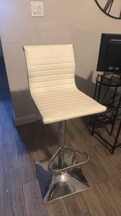 White barstool