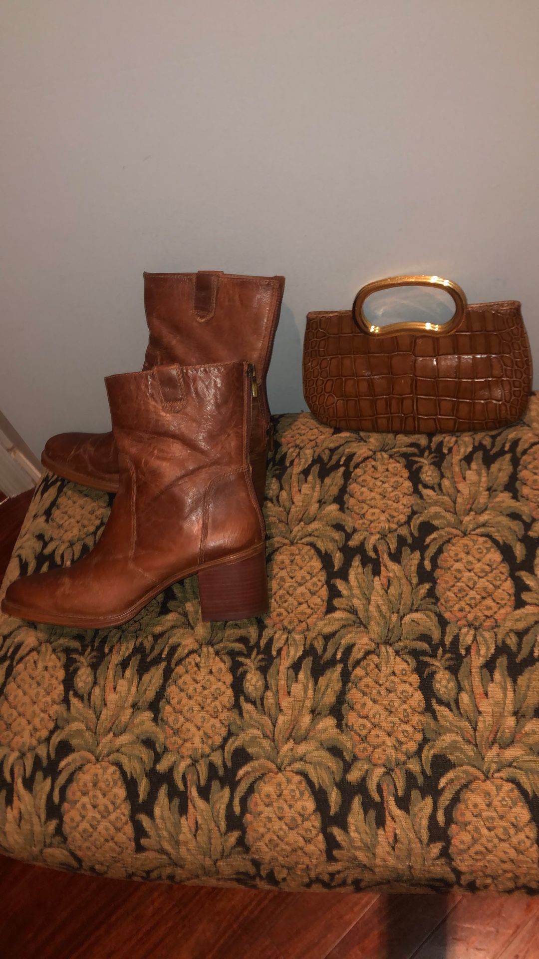 Vince C Booties9&bag.Leather