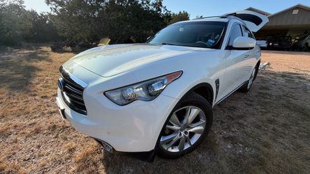 2013 Infinity FX37