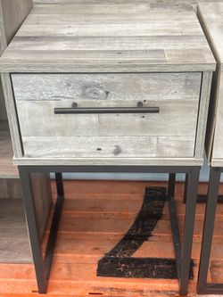 Full bed head board and 2 night stand with extra $ 150