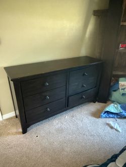 Two complete Queen Bedroom sets