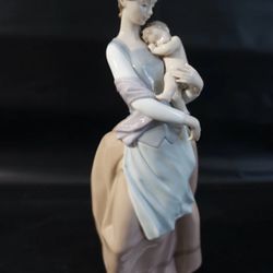 Lladro Figurine 'PEACEFUL MOMENTS' 6179 Mother Child 14.5" 1996