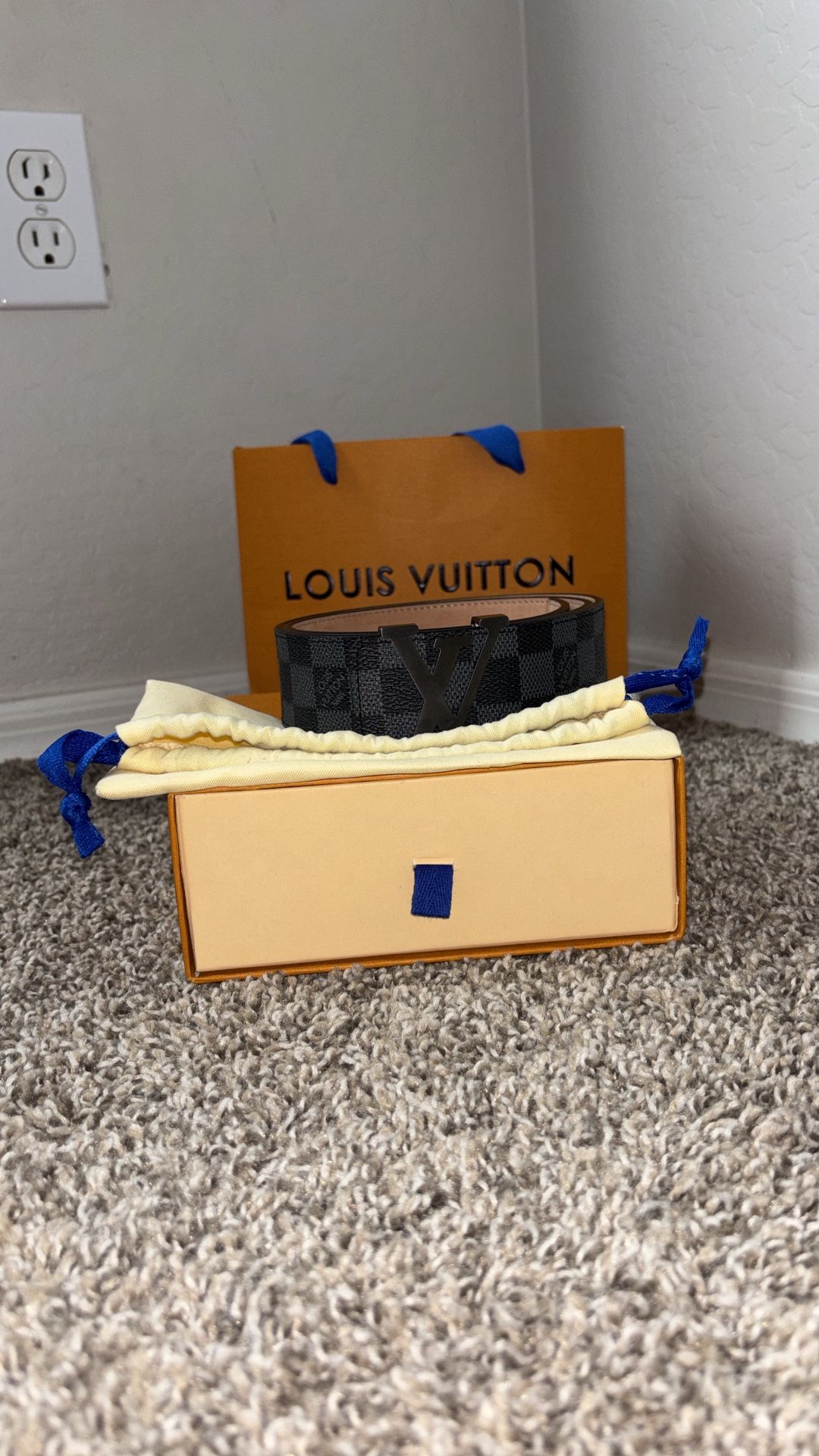 Lv Belt Size 34