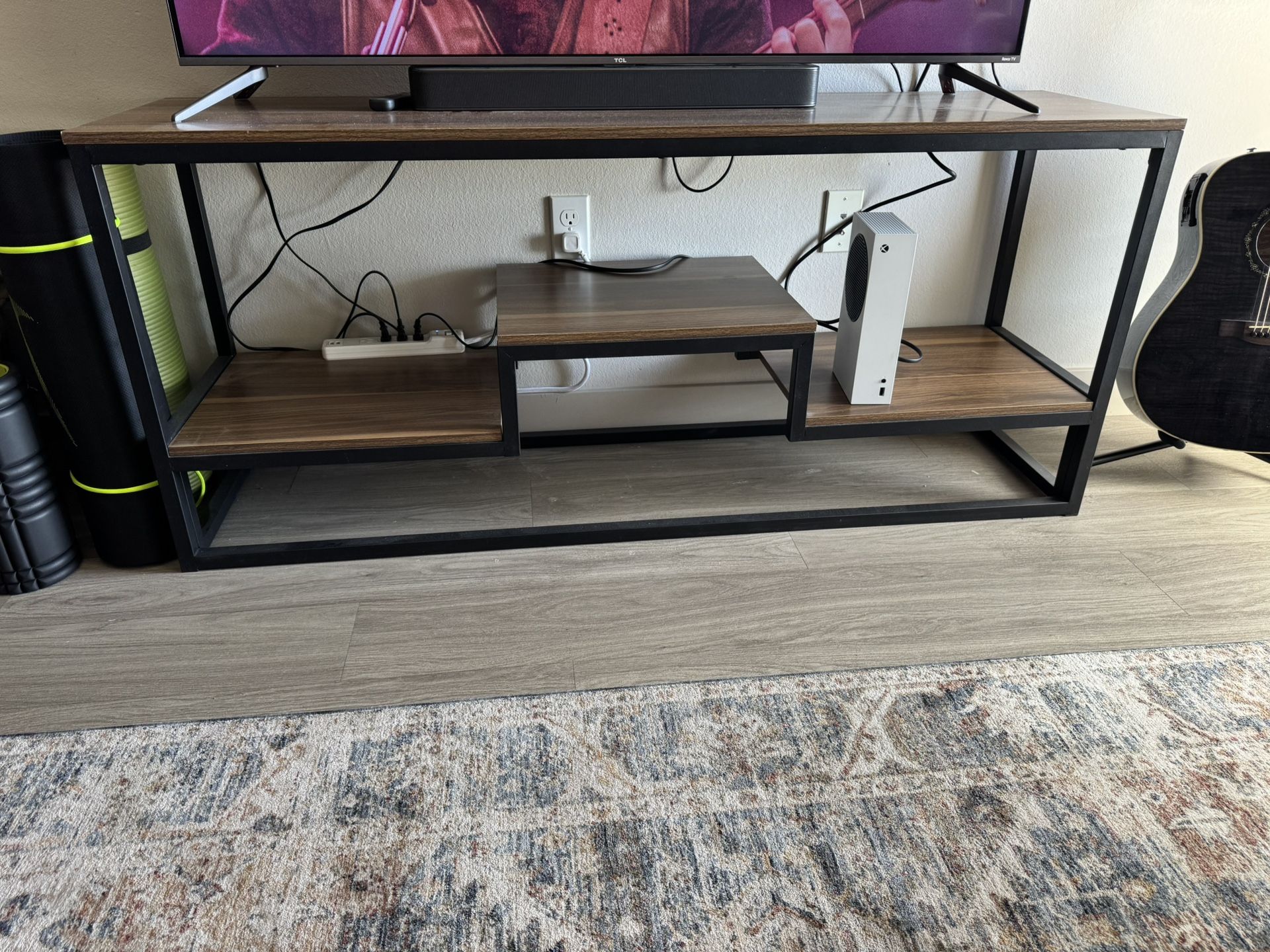 Entertainment Center/TV Stand
