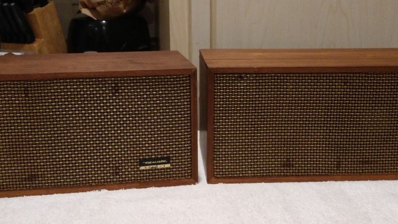 Vintage Realistic Solo-4 Speakers