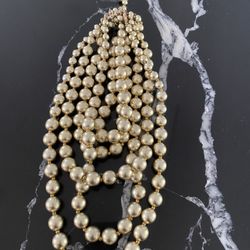 Gold Pearl Necklace/Gold Waist Bag 