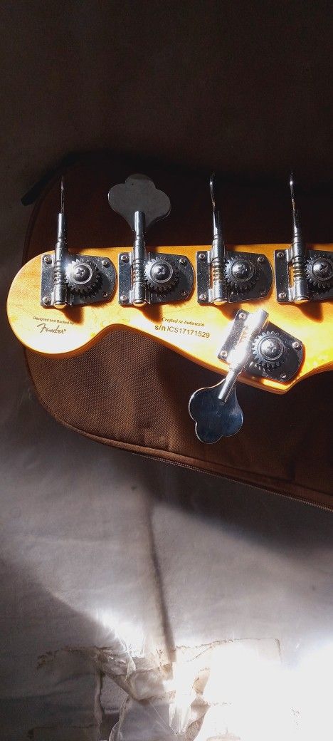 Fender Jazz Bass