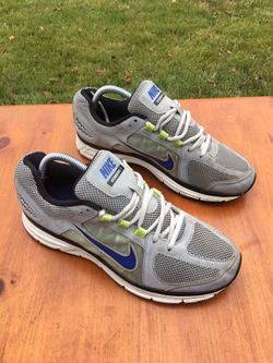 Nike Vomero 7 mens sneakers