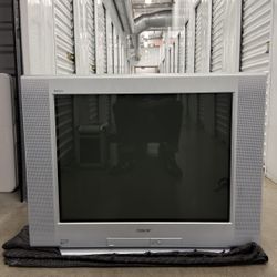 Beautiful 32” CRT Sony Trinitron Works Perfect VHS Gaming Vintage Tube WEGA