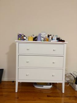 Ikea 3 drawer dresser