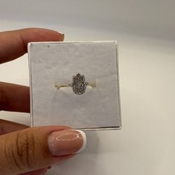 18K Gold Hams Hand Ring Size 7 1/4