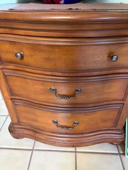 Solid wood dresser
