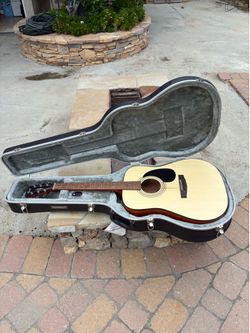Cort guitar with Road Runner guitar case