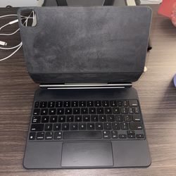 Apple iPad Magic Keyboard 11’