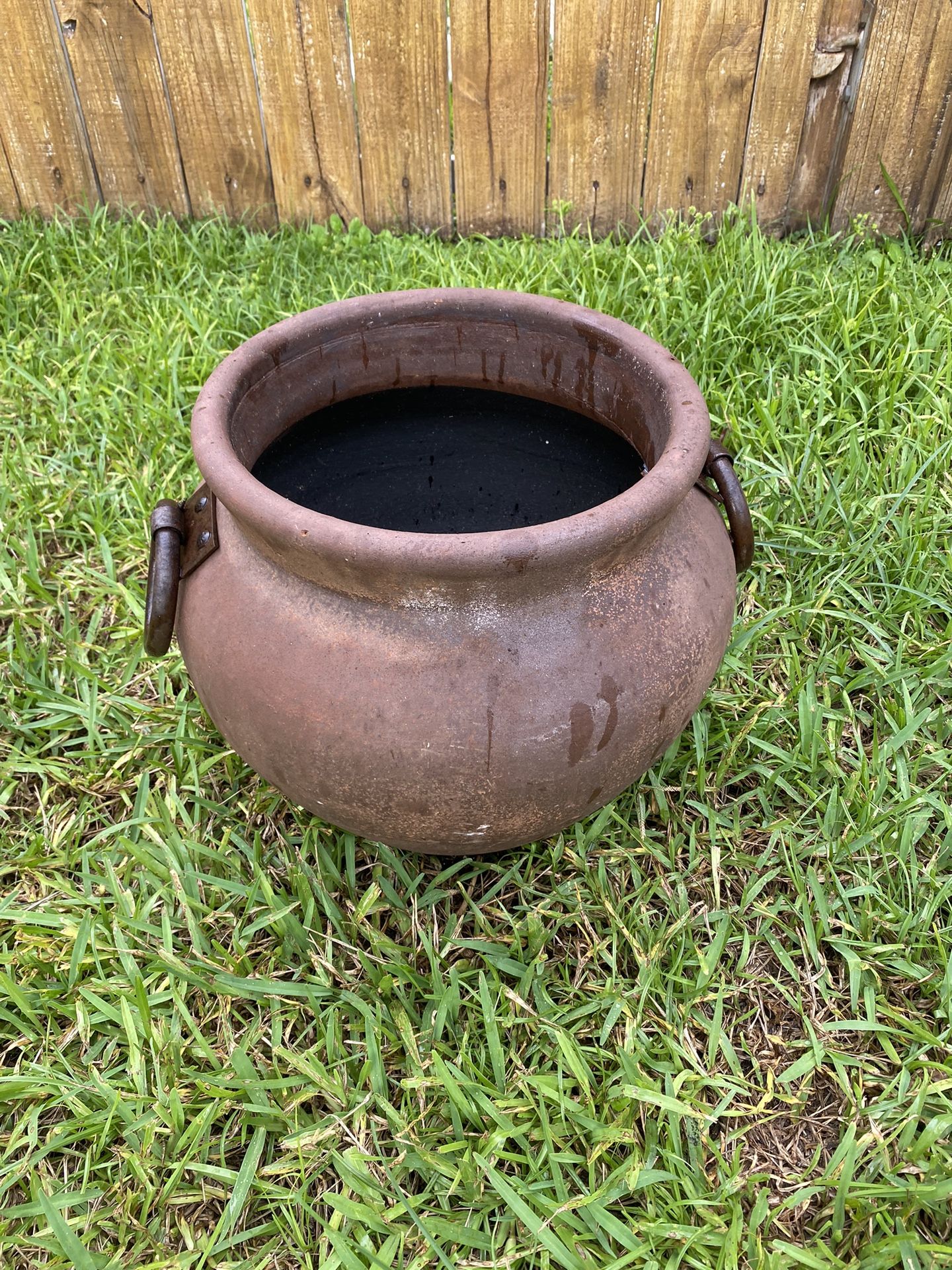 Large Clay Pot for Sale in North Miami Beach, FL OfferUp