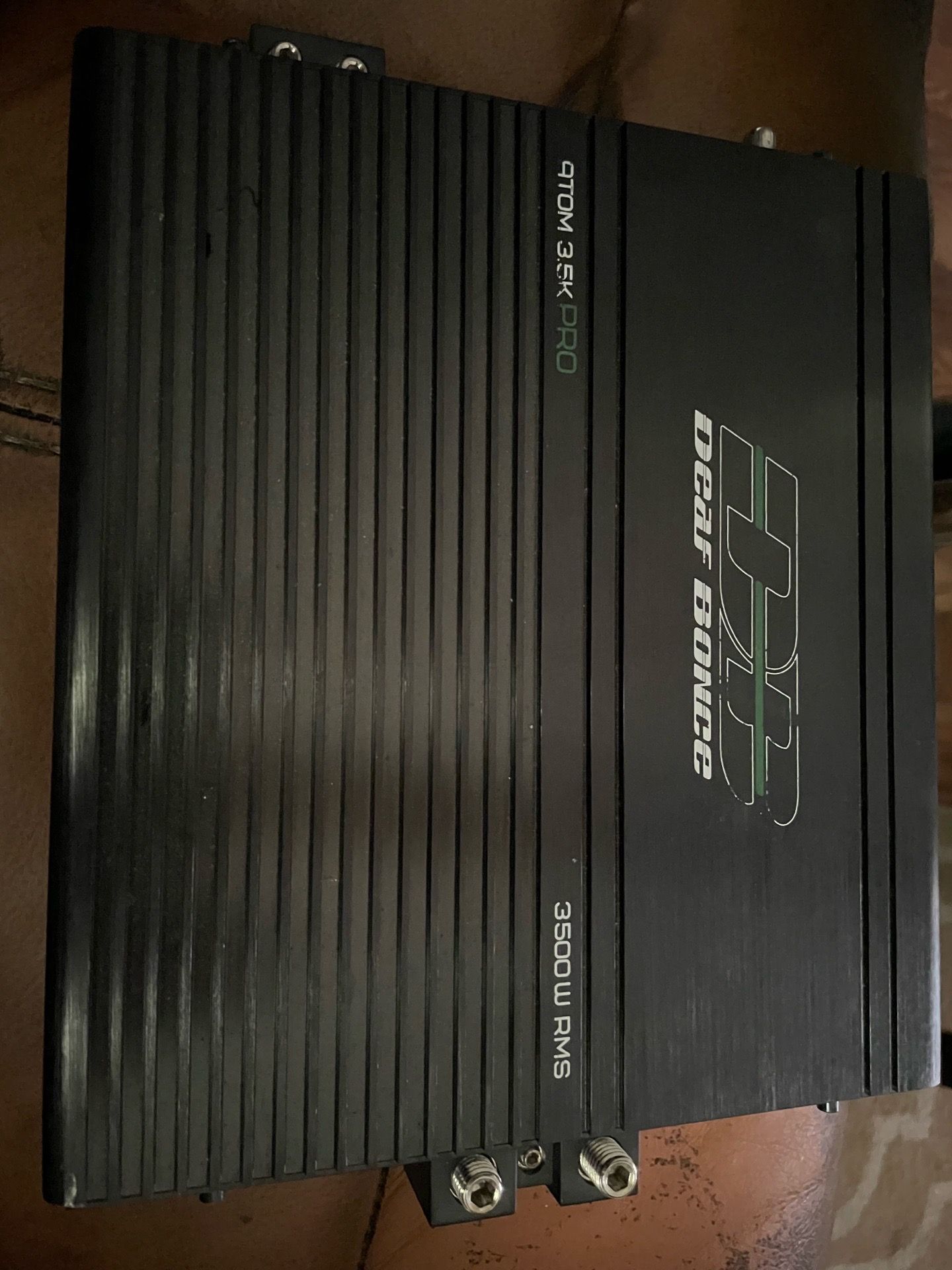 Deaf bonce 3,500 rms amp
