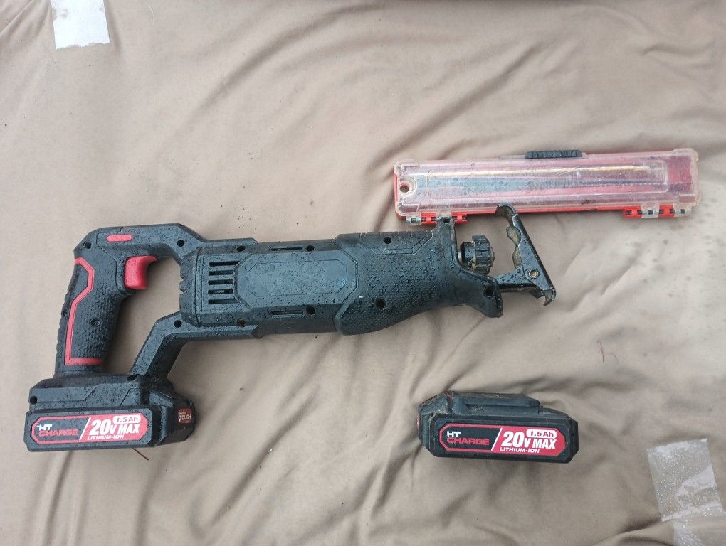Hyper Tough Reciprocating Saw, with Two 1.5Ah Battery Packs
