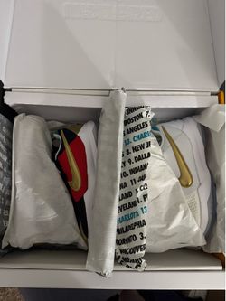 Kobe V Protro Undefeated Pack, Size 9, DS