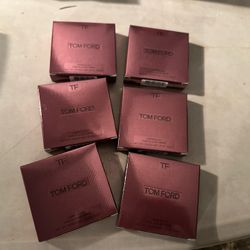 TOM FORD BLUSH FOR LADIES - 01 Cafe Color - $25 New - 18$ WHOLESALE PRICE 