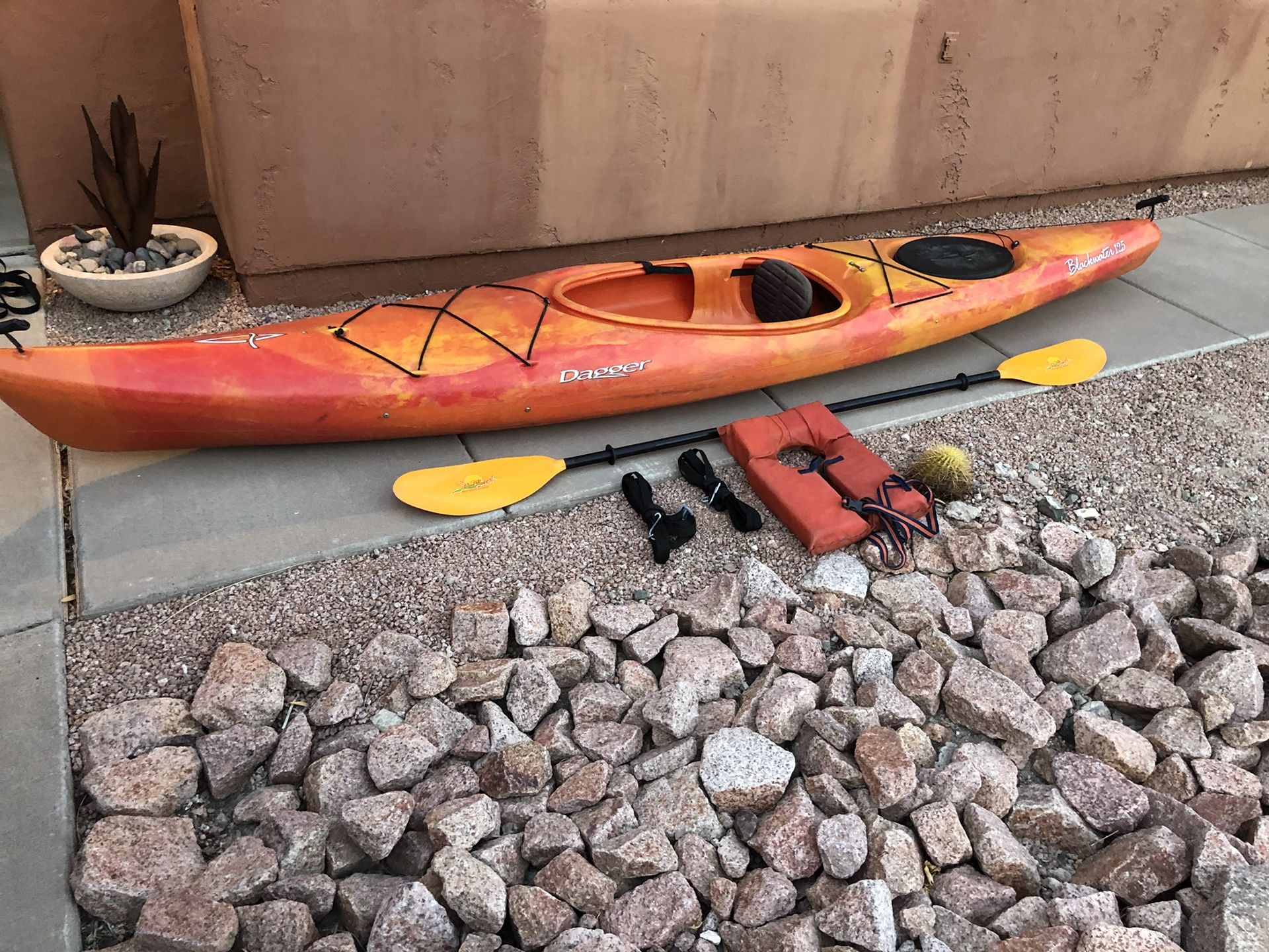 Dagger Blackwater 12.5 Kayak with life vest, paddles and straps