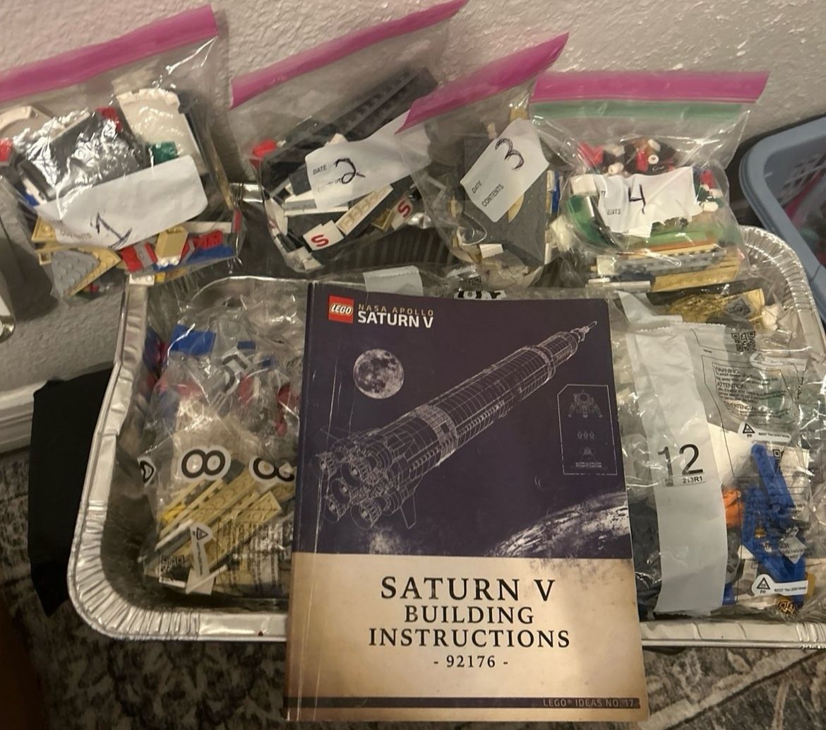 LEGO #92176 NASA Apollo Saturn V (retired set)