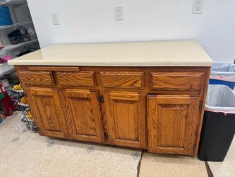FREE KITCHEN CABINETS MUST PICK UP TODAY - MUST TAKE ALL MUST BRING HELP TO CARRY
