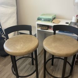 Counter Height Stools 
