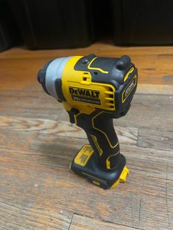 Dewalt 1/4 impact driver brushless 20v. $65 Firm price. 🔥 pick up in Van Nuys