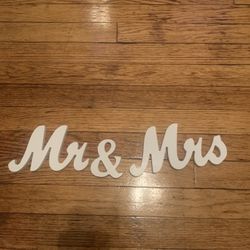 WEDDING MRS TABLE SIGN