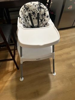Evenflo Baby High Chair with Tray