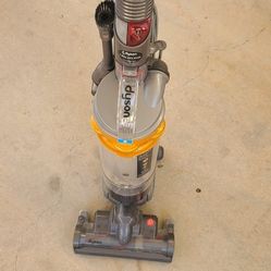 Dyson Vaccum
