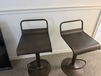 2 stools