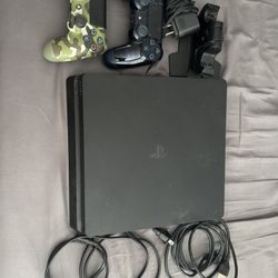 PS4 Slim
