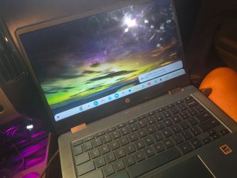 Touch screen laptop