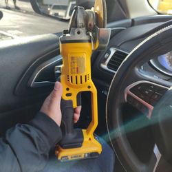 DeWalt 20 Volt Brushless Motor Grinder With Battery