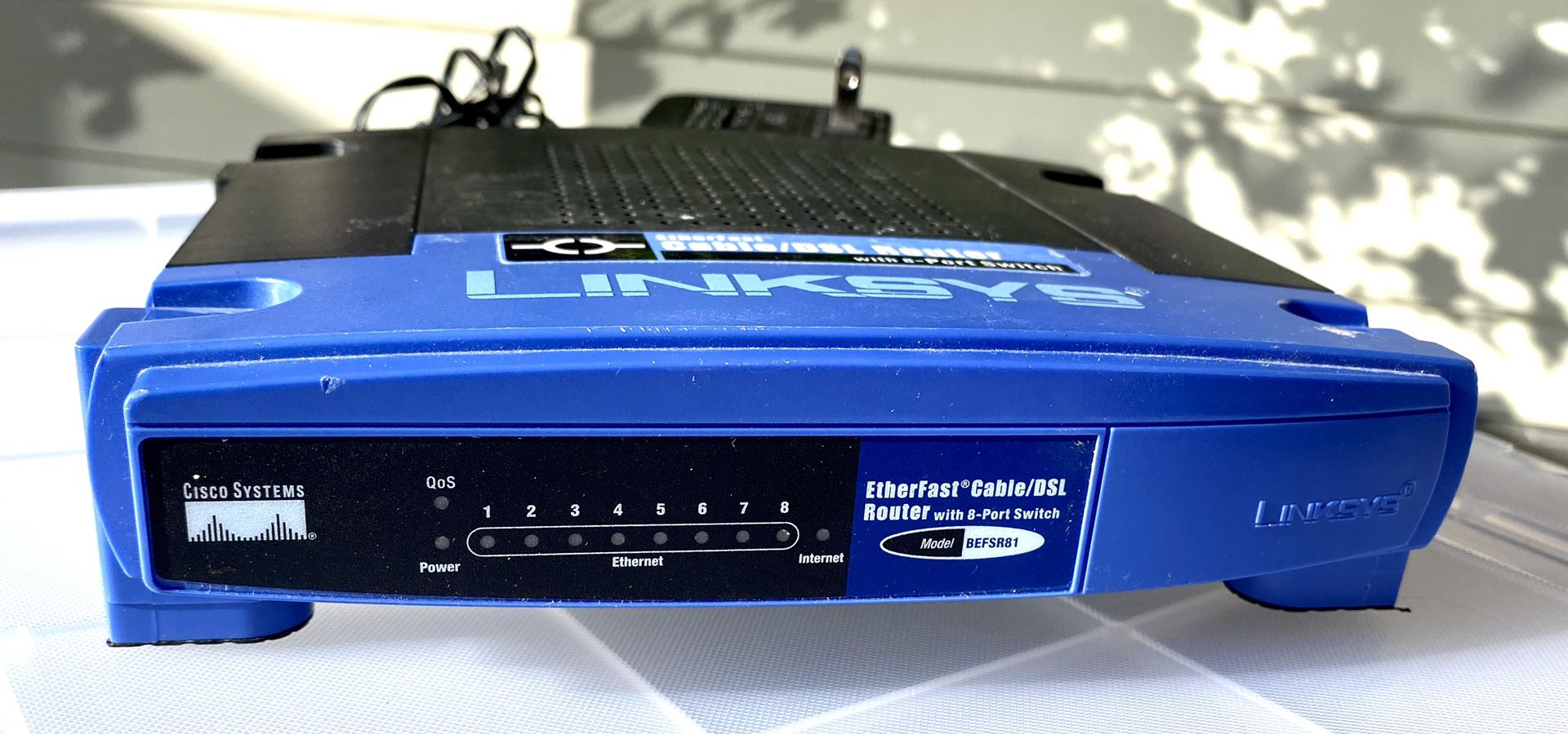 LinkSys Cable/DSL Router with 8-Port 10/100 Switch Wired Router, Model #BEFSR81