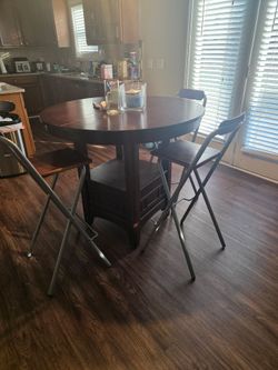 Kitchen table