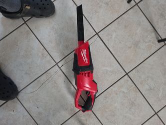 Milwaukee vacuum