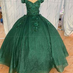 RENT O BUY 15 ANOS DRESS 