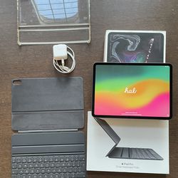 Apple iPad Pro 2018 Space Gray WiFi  A1980 Apple Smart Keyboard Folio, USB Charger And Cable