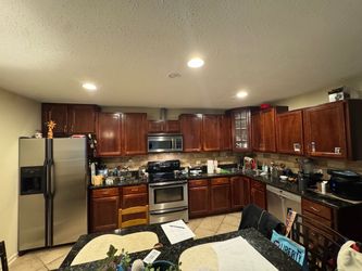 Kitchen , countertop, appliances