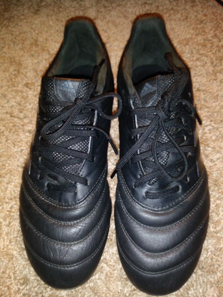 New Adidas cleats size 9
