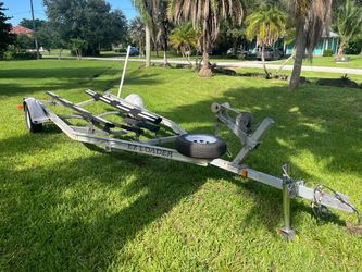 Aluminum torsion Axel trailer up to 21’ boat. New 14’ wheels, LED lights. Ready to load…