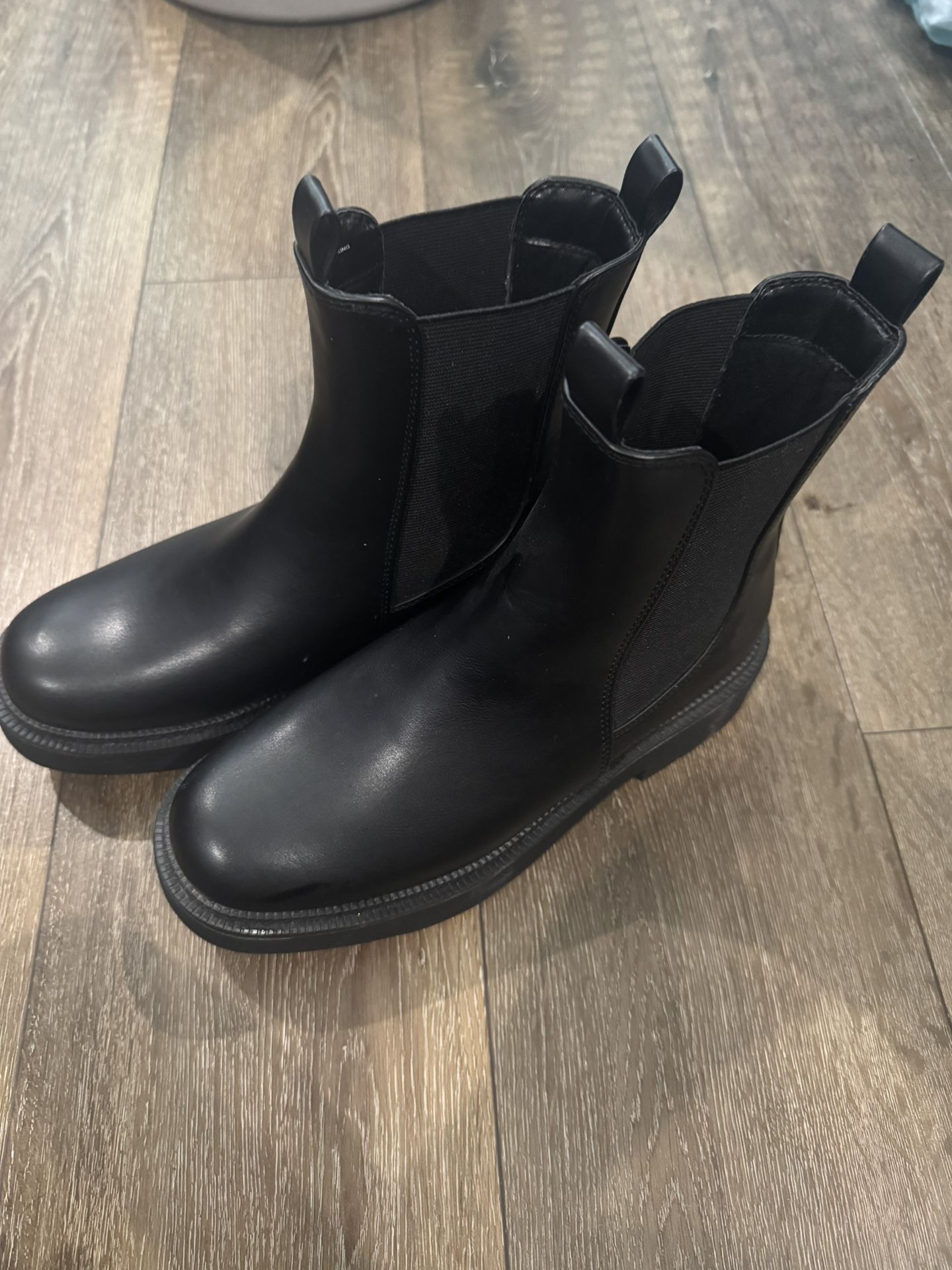 Black Boots Women’s Size 8
