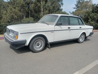 1984 Volvo 240 Series