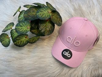 Pink hat (one size)