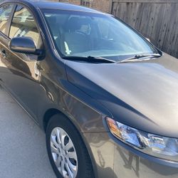 2012 KIA - 37.500 K One Owner No Issues 