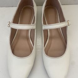Shoes Size 7